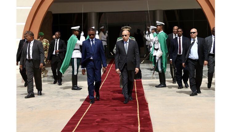 رئيس الجمهورية يتوجه إلى الجزائر للمشاركة في قمة الدول المصدرة للغاز